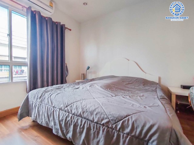 *****ทาวน์เฮ้าส์มือสองย่านนนทบุรี ม.วิลเลตไลท์ ราชพฤกษ์-ปิ่นเกล้า บนเนื้อที่ 20.5 ตร.ว. ฟังก์ชัน 3 ห้องนอน 2 ห้องน้ำ 2 ที่จอดรถ บ้านสวย พร้อมอยู่ ของแถมเพียบ! เดินทางสะดวก ใกล้จุดขึ้นทางด่วน "ศรีรัช" และรถไฟฟ้าสายสีแดงอ่อน "สถานีตลิ่งชัน"